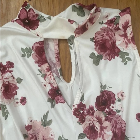 Keyhole dress - Picture 3 of 4